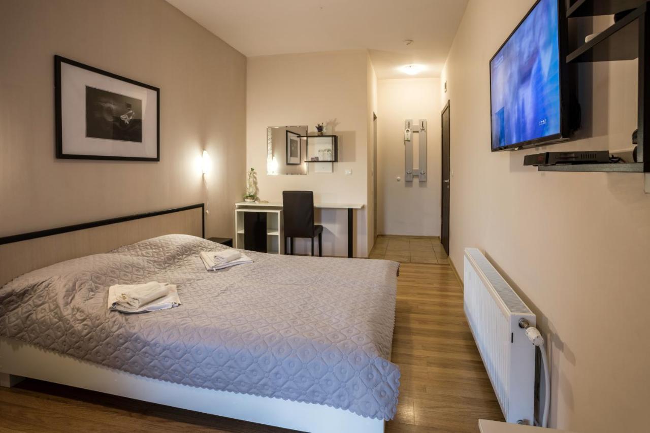 Hanovete Hotel Pliska Extérieur photo
